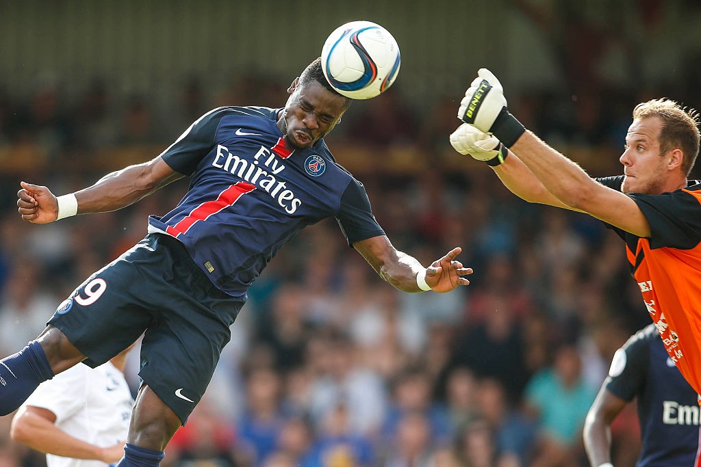 AURIER di testa