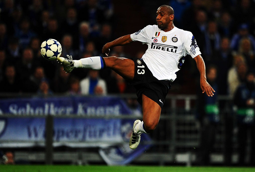 Schalke 04 v Inter Milan - Maicon
