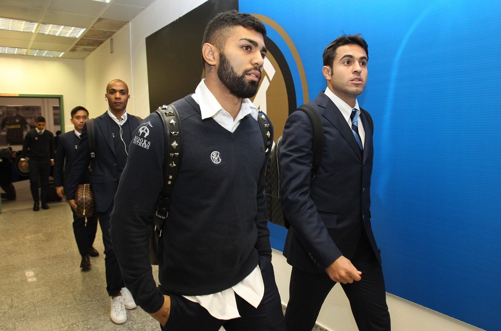 MILAN, ITALY - NOVEMBER 28:  Gabriel Barbosa and Eder
