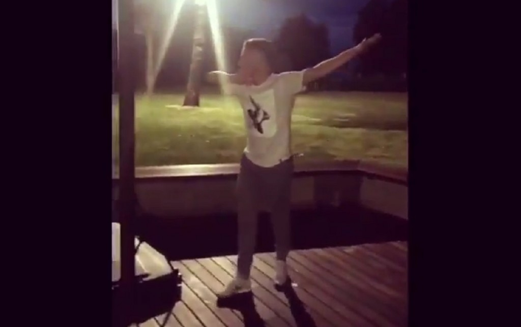 em