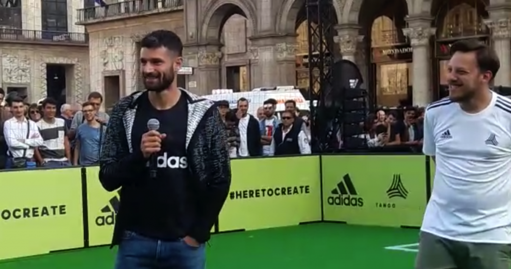 Candreva Piazza del Duomo Autogol