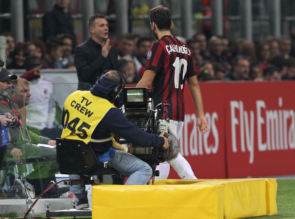 Calhanoglu espulso