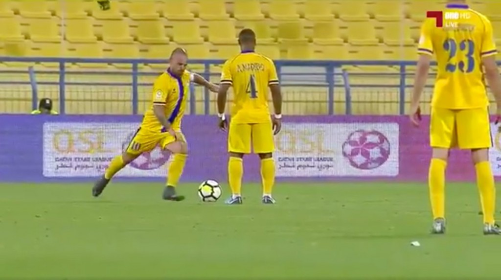 punizione Sneijder