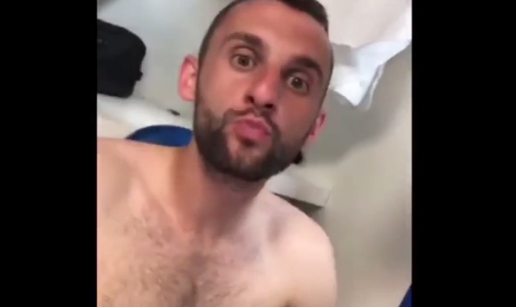 Brozovic in spogliatoio