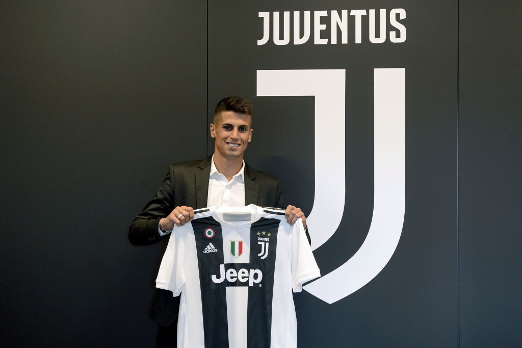 Juventus Unveil New Signing Joao Cancelo