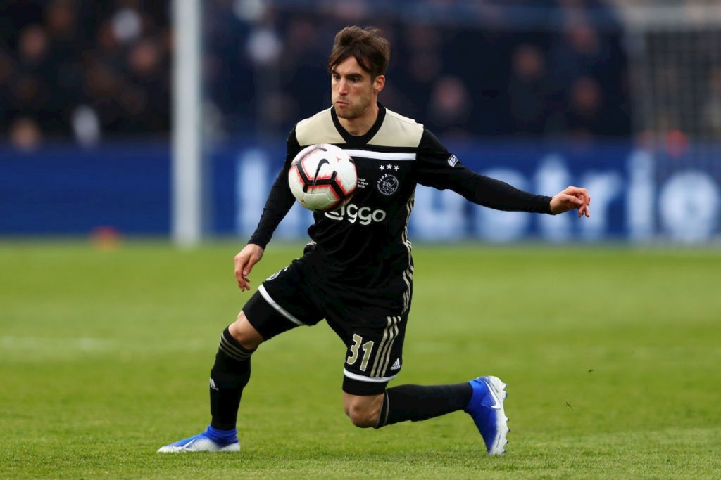 Nicolas Tagliafico con la maglia dell'Ajax