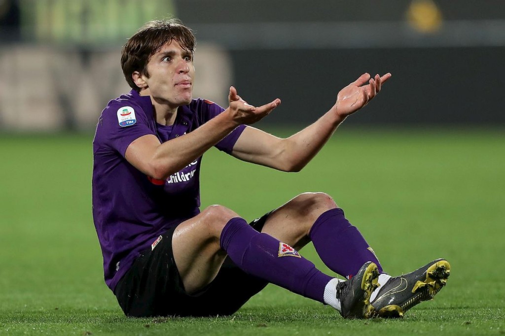 Federico Chiesa a terra