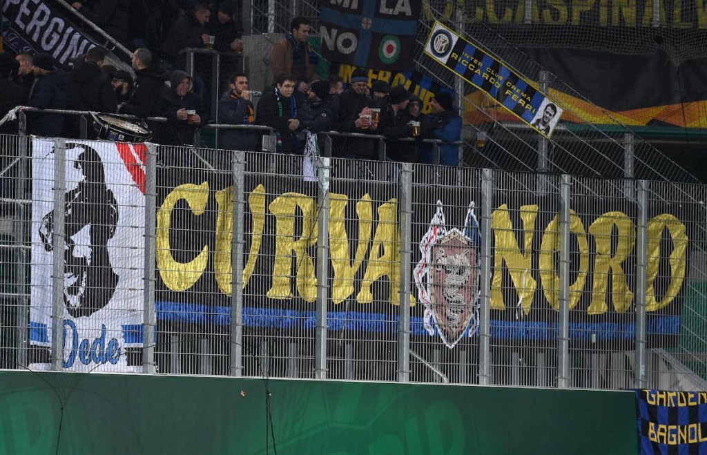 Curva Nord striscione