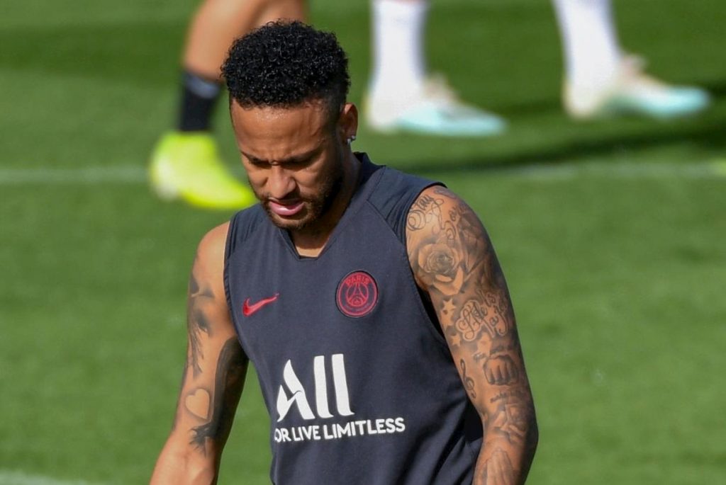 Tifosi Psg contro Neymar