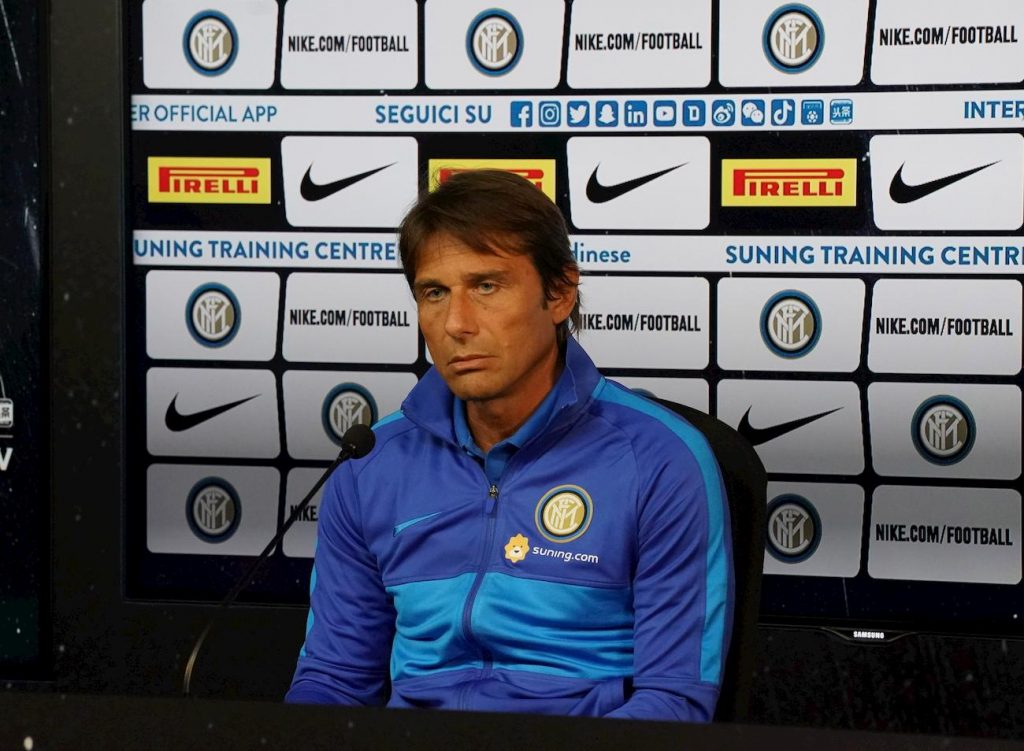 Antonio Conte in conferenza