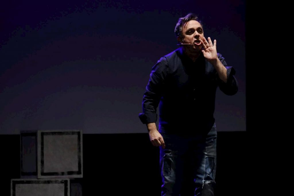 Continua la polemica social di Gabriel Cirilli, che aveva attaccato Sky per la telecronaca di Brescia-Inter