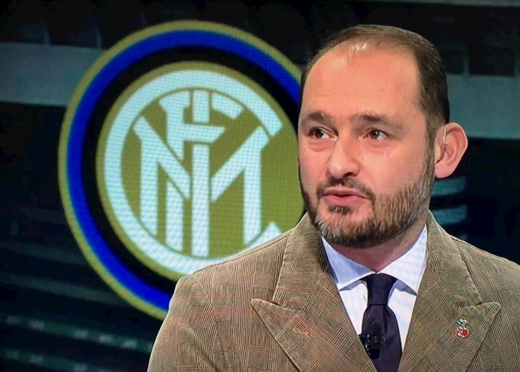 Il punto sul mercato nerazzurro: "C'è stato un incontro tra Inter e Barcellona, ecco i nomi sul tavolo"