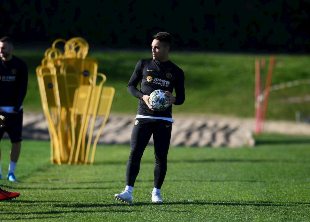 inter-cecchi-lautaro-sta-a-meta-tra-il-calcio-di-baggio-e-quello-di-batistuta