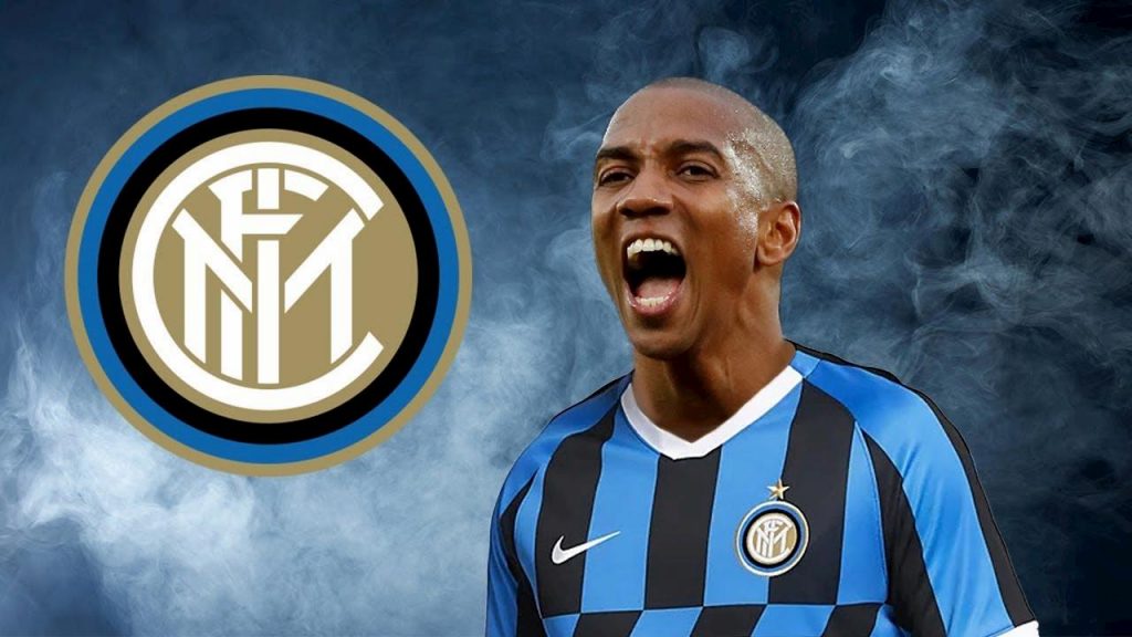Ashley Young ha rifiutato il rinnovo annuale proposto dal Manchester United: vuole raggiungere Conte all'Inter