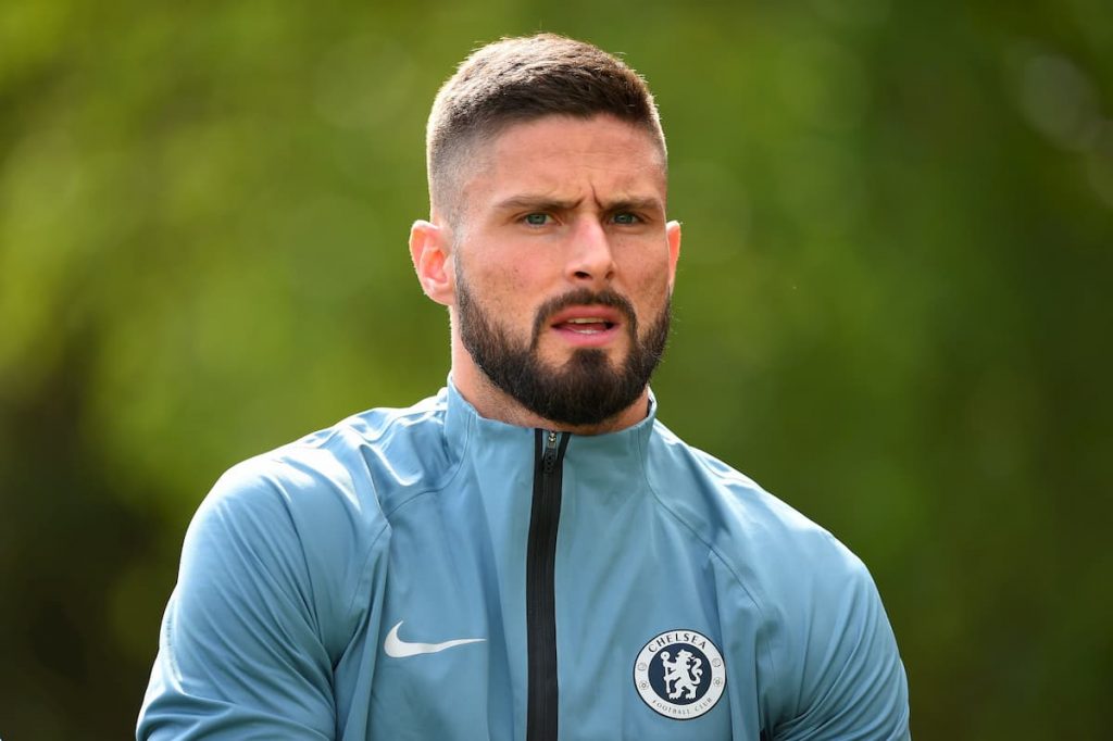 giroud-e altri due in scadenza nel mirino