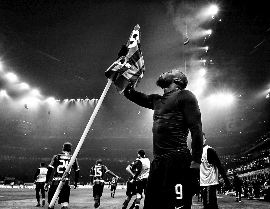 lukaku-stampa-attacca-united