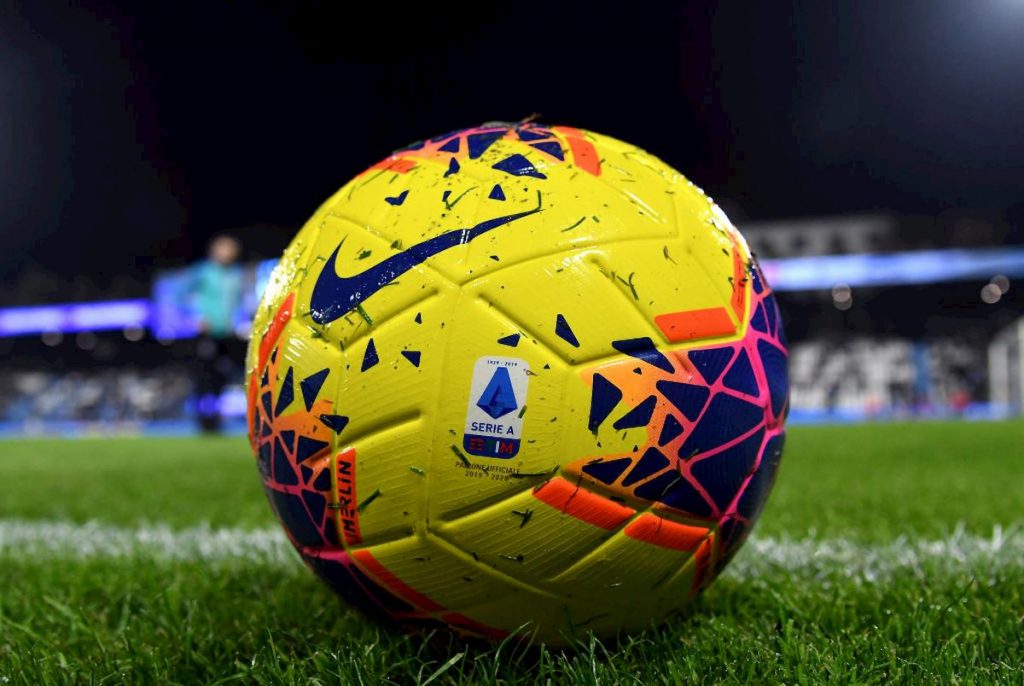 repubblica-ecco-cosa-succederebbe-se-un-giocatore-risultasse-contagiato-serie-a-a-22-squadre