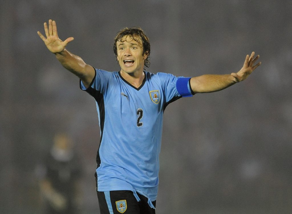 Lugano: "Ho avuto la fortuna di giocare contro Zamorano e Salas, ma anche Sanchez..."