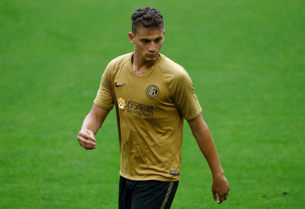 Non siamo ancora alla fumata bianca, ma le parti avanzano alla ricerca dell’accordo definitivo. Esposito vuole proseguire in nerazzurro