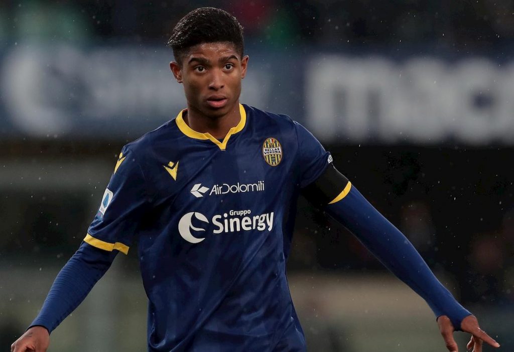 salcedo-il-verona-lavora-per-prolungare-il-prestito-juric-lo-vuole-fino-al-2021-con-linter