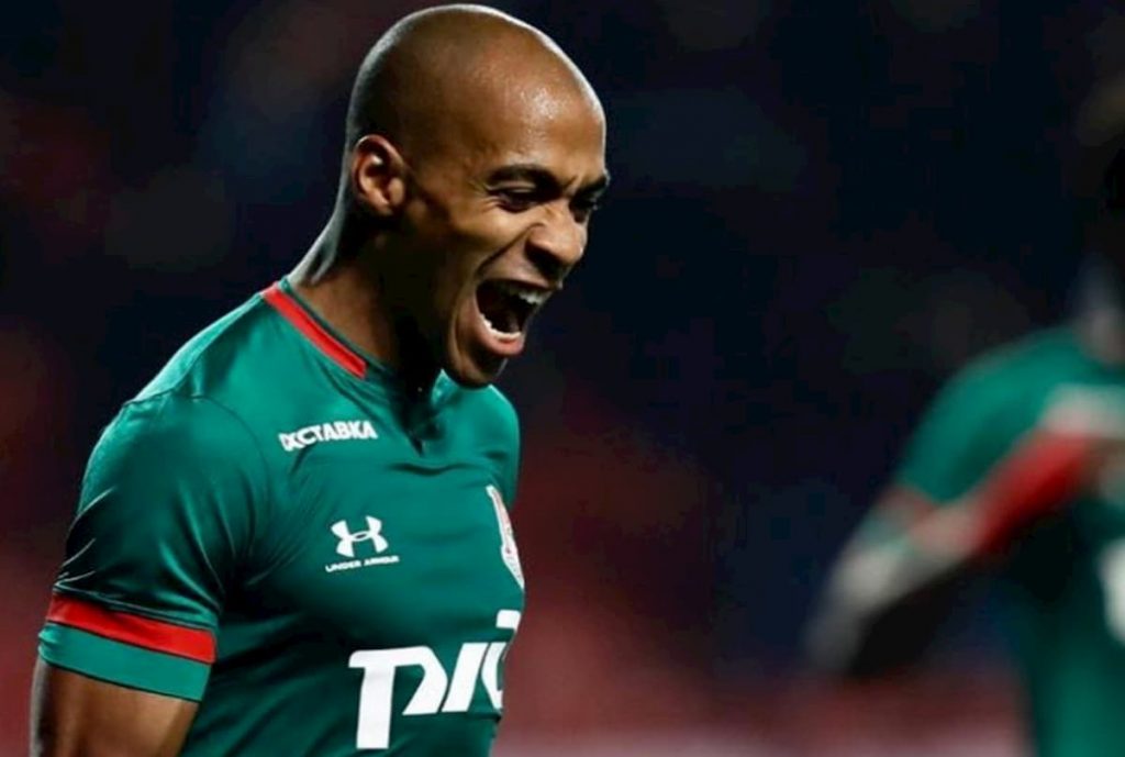joao-mario-saluta