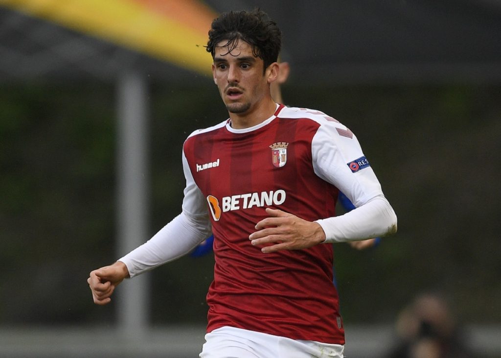 Al Barcellona offerta per Trincao