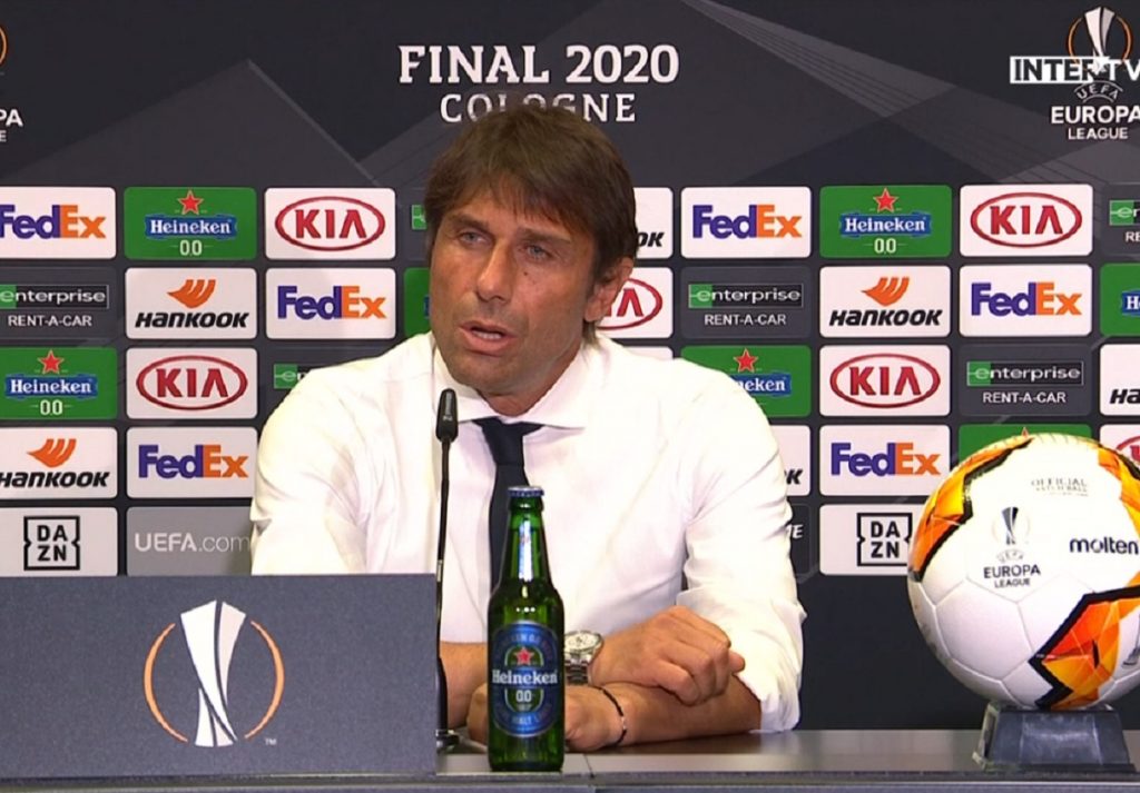 conte-conferenza-el