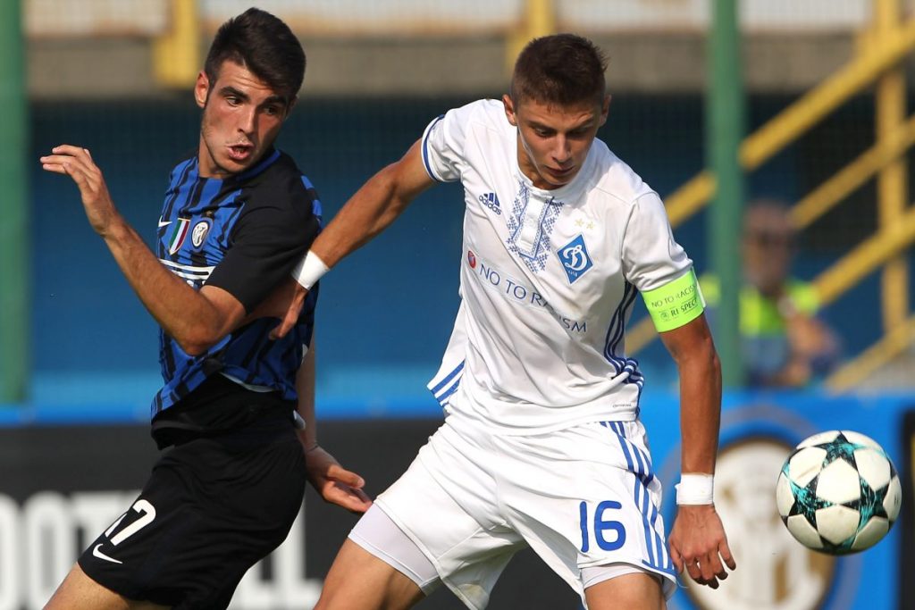 Vitaliy Mykolenko