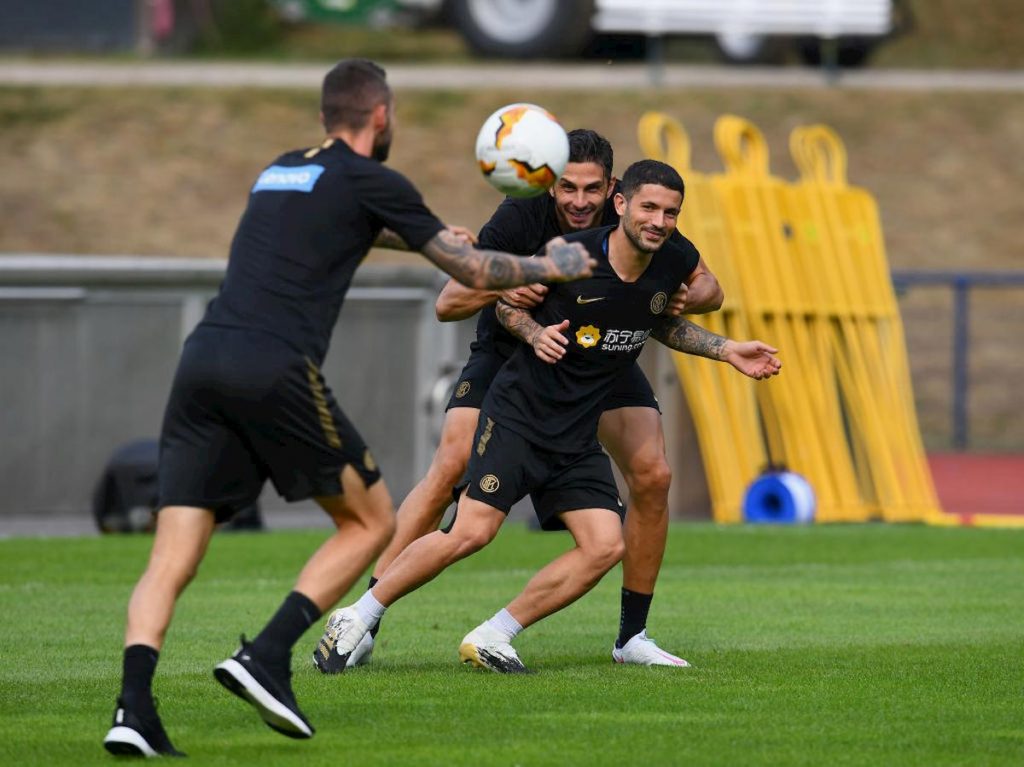 inter-allenamento-risate