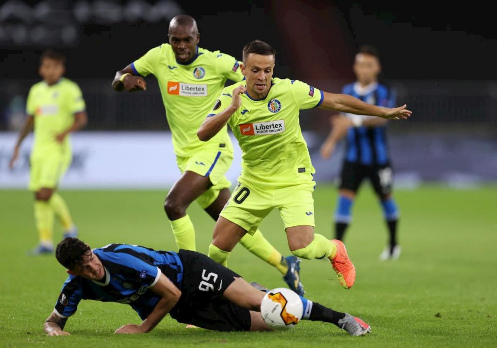 inter-muro-bastoni