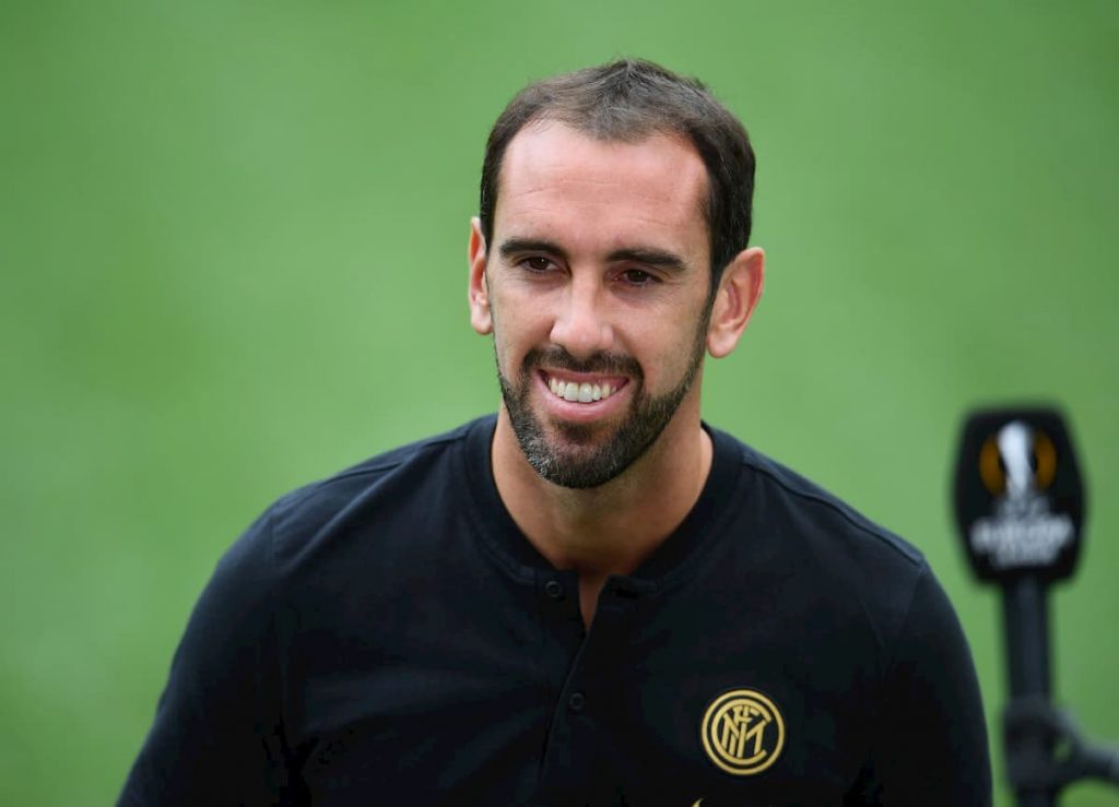 fcin1908-inter-dirigenti-ad-appiano-per-lallenamento-congiunto-con-la-carrarese-godin
