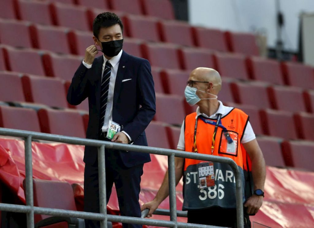 zhang-assiste-allenamento