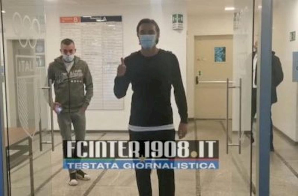 inter-firma-darmian