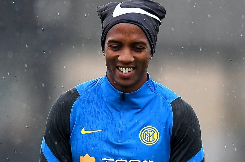 inter-young-negativo