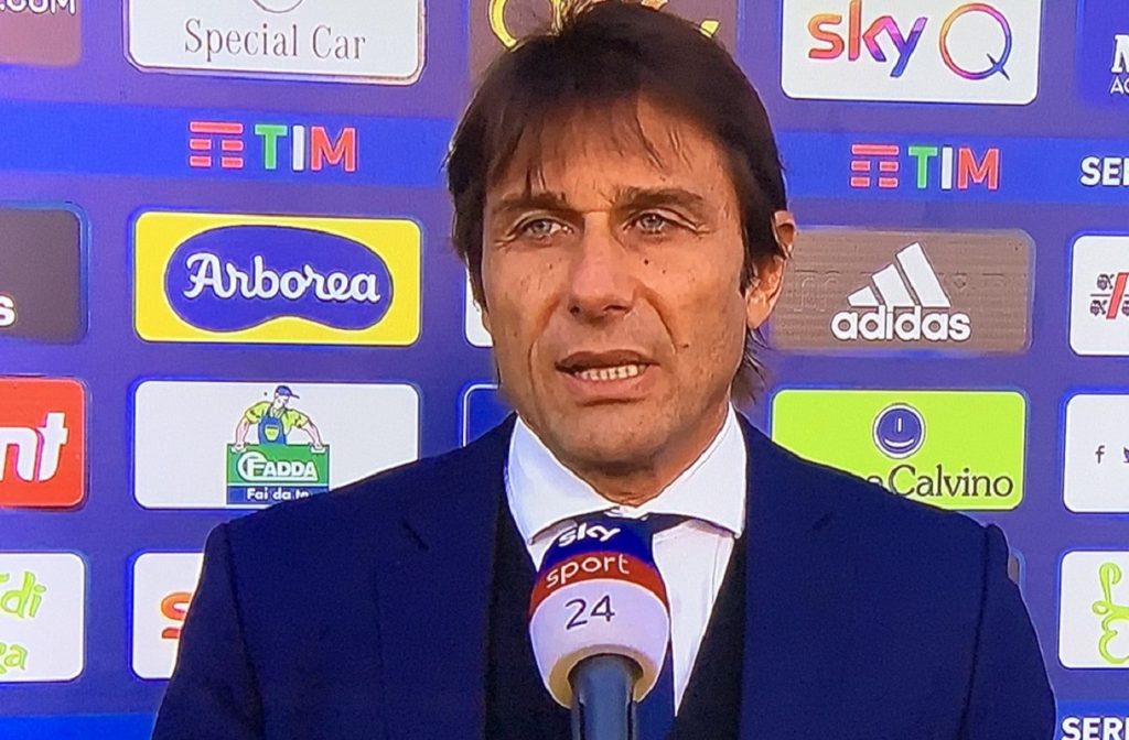 conte-che-bordata-verso-alcuni-giocatori