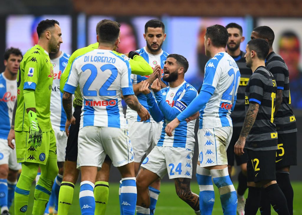 Dialogo Insigne Massa