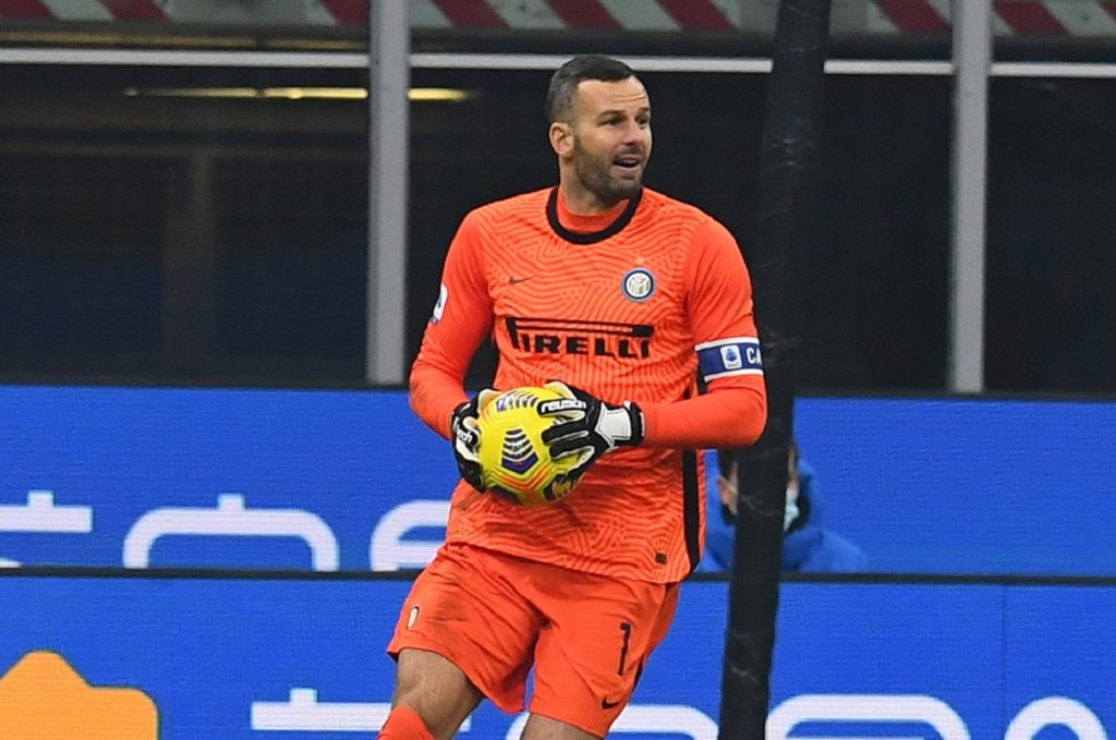 Handanovic salva l'Inter