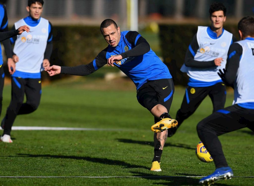 nainggolan-inter-ritiro