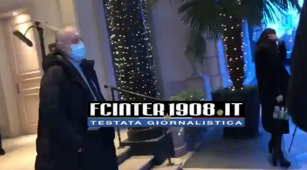 uscita-assemblea-de-laurentiis