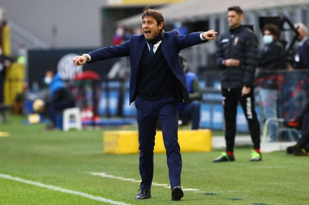 conte lavoro applausi