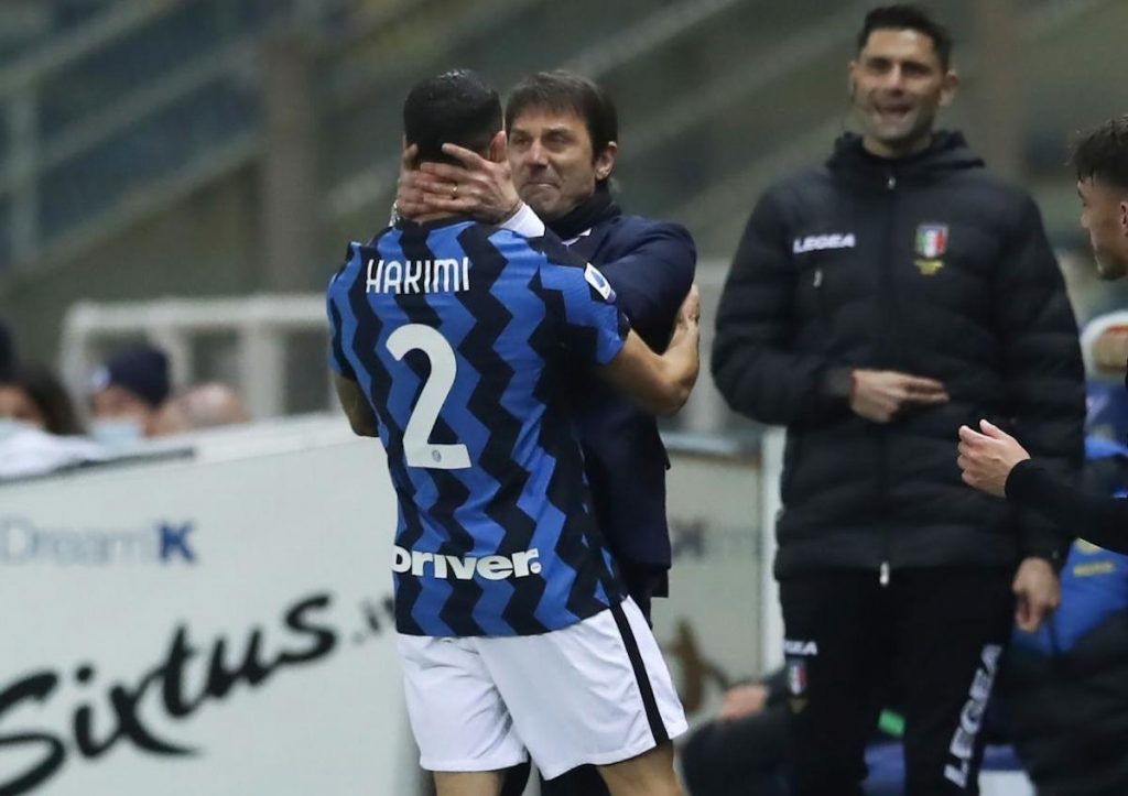 Antonio Conte e Hakimi