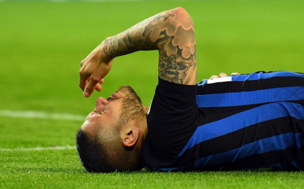 icardi verità clausola
