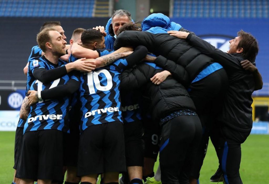 conte risponde tifosi (2)