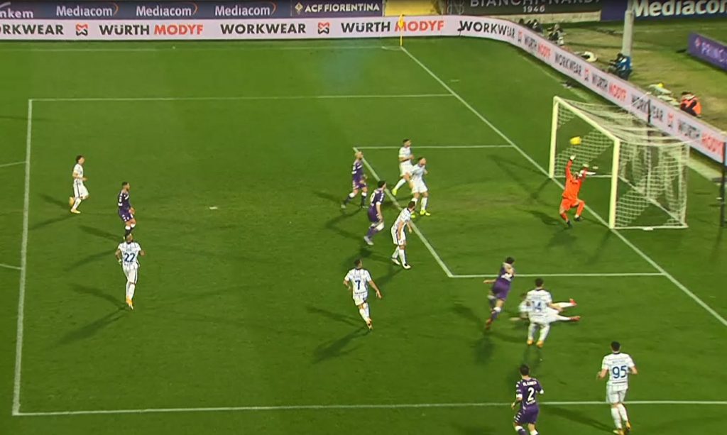 Fiorentina-Inter, super parata di Handanovic