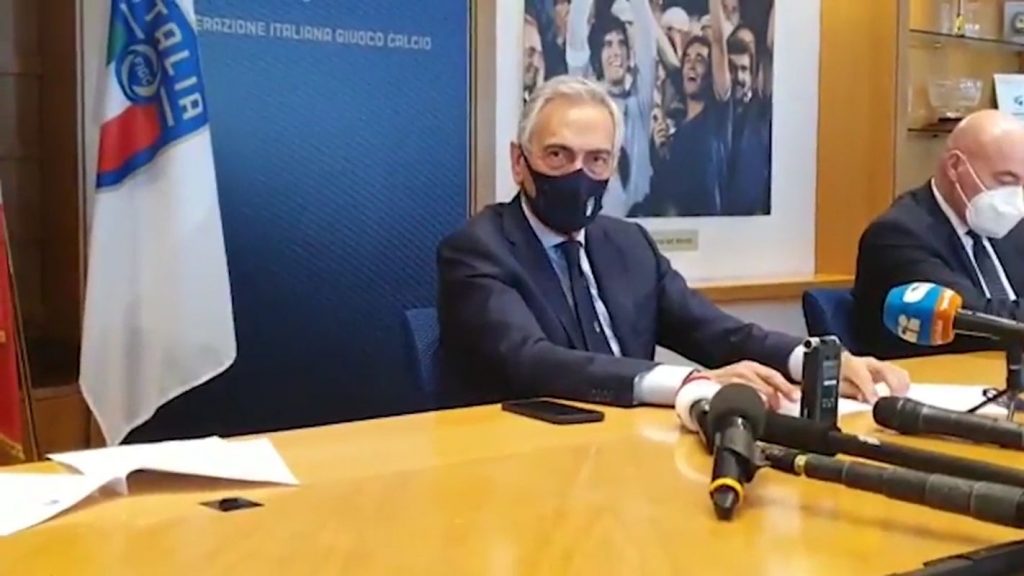 gravina superlega fuori