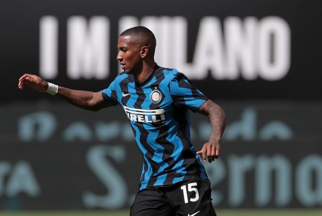 con-Young-si-allunga-la-banda-del-gol
