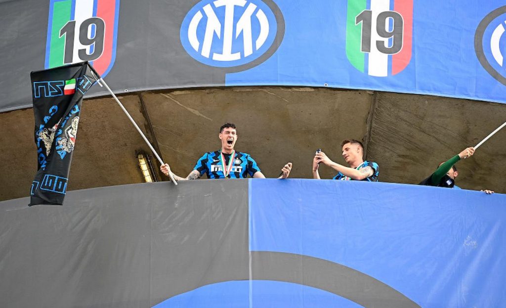 bastoni mamma inter scudetto