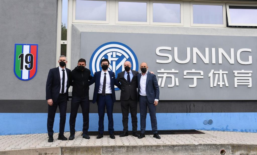 dirigenti inter festa scudetto appiano (1)