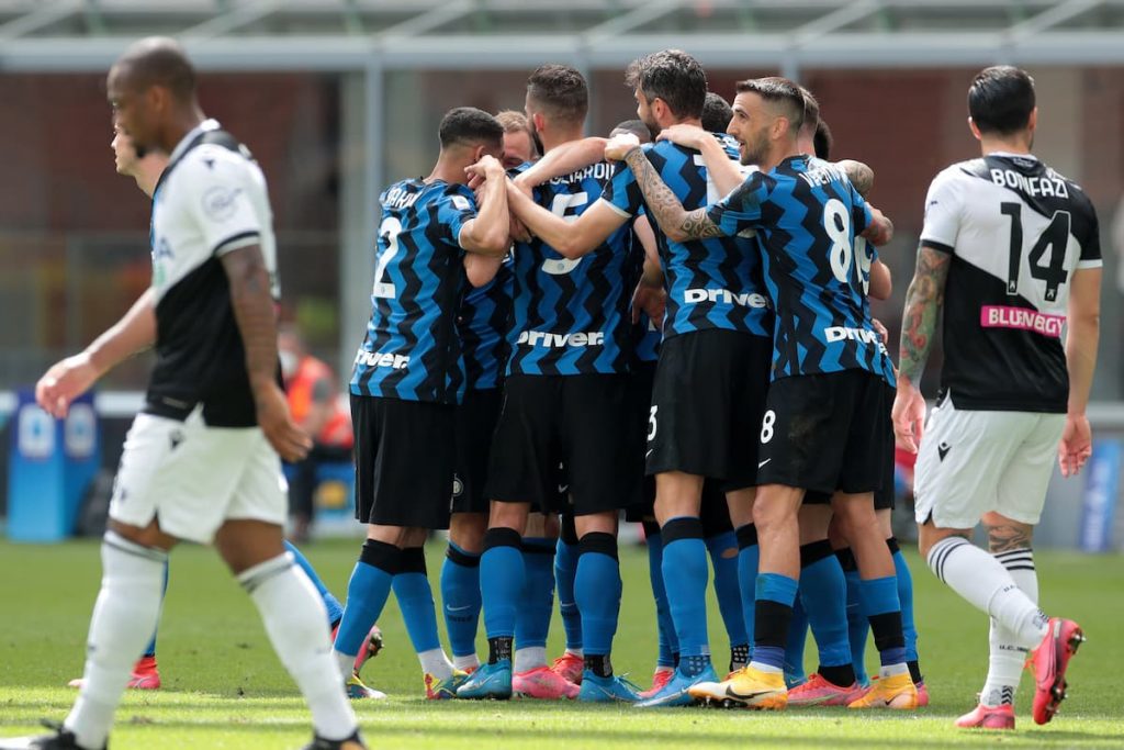 hakimi-gesto-tifosi-inter