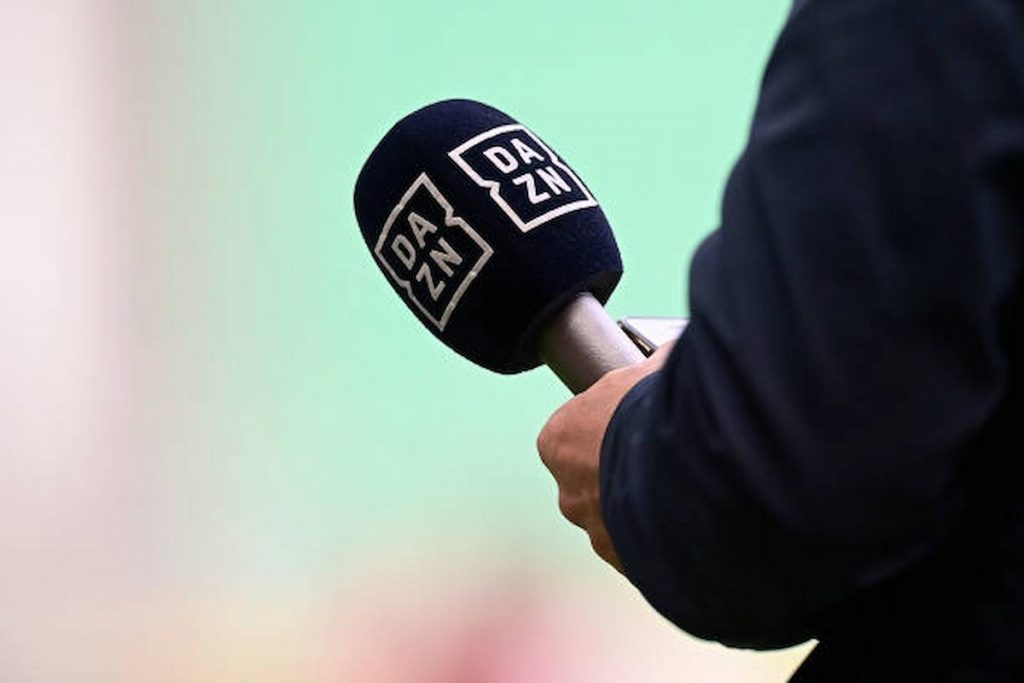 Dazn chiede 10 slot diversi per le partite